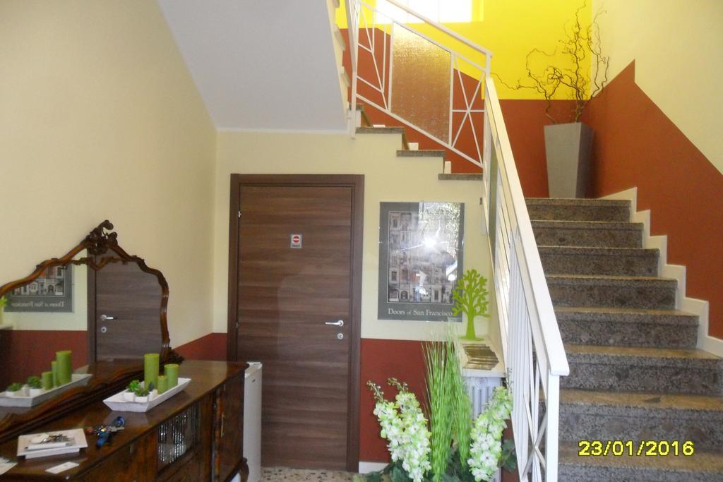 Location Lory Hotell Busto Arsizio Eksteriør bilde