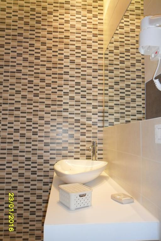 Location Lory Hotell Busto Arsizio Eksteriør bilde