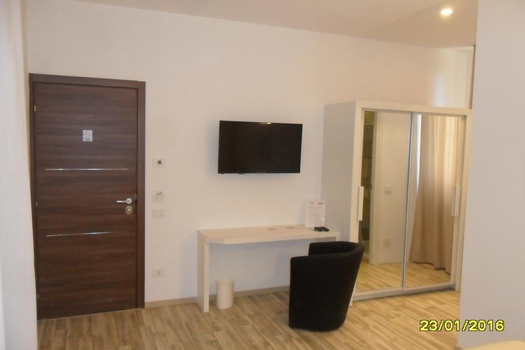 Location Lory Hotell Busto Arsizio Eksteriør bilde