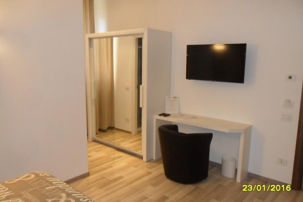 Location Lory Hotell Busto Arsizio Eksteriør bilde